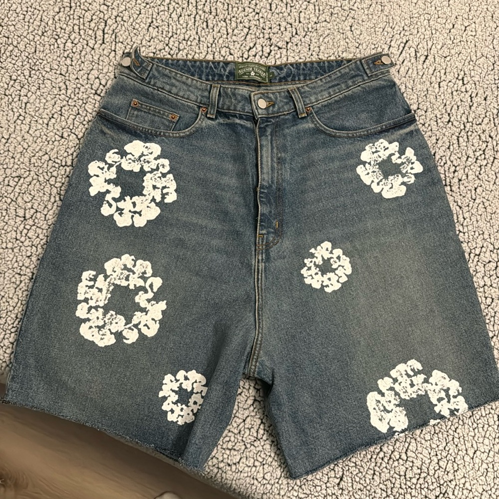 Denim Tears The Cotton Wreath Jean Short Light Wash